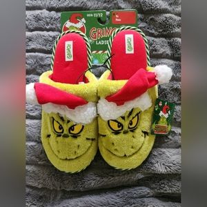 NWT: Grinch Christmas Slippers, size: XL 11-12